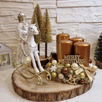 Luskáčik na hojdacom koníku - biely 23 cm, veľký