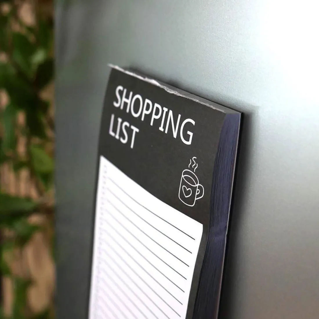 Nákupní seznam na lednici s magnetem