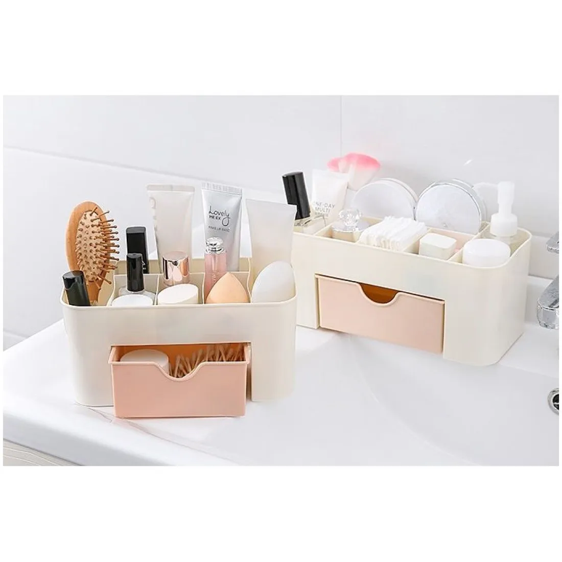 Organizér na kozmetiku so šuflíkmi