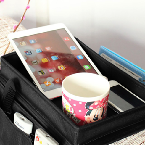 Organizér na pohovku