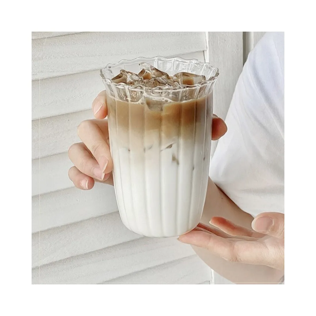 Žebrovaná sklenice na kávu a nápoje, 420 ml, 1 ks