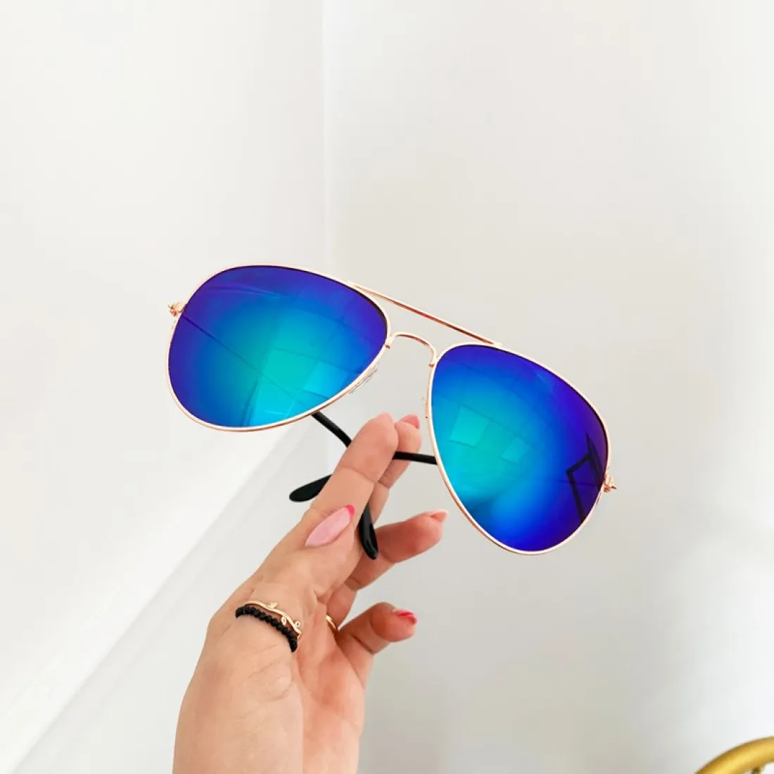 Slnečné okuliare pilotky - tyrkysové so zlatým rámom