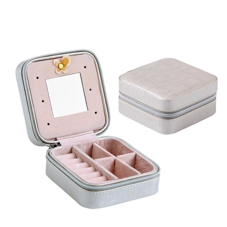 Šperkovnice se zrcadlem