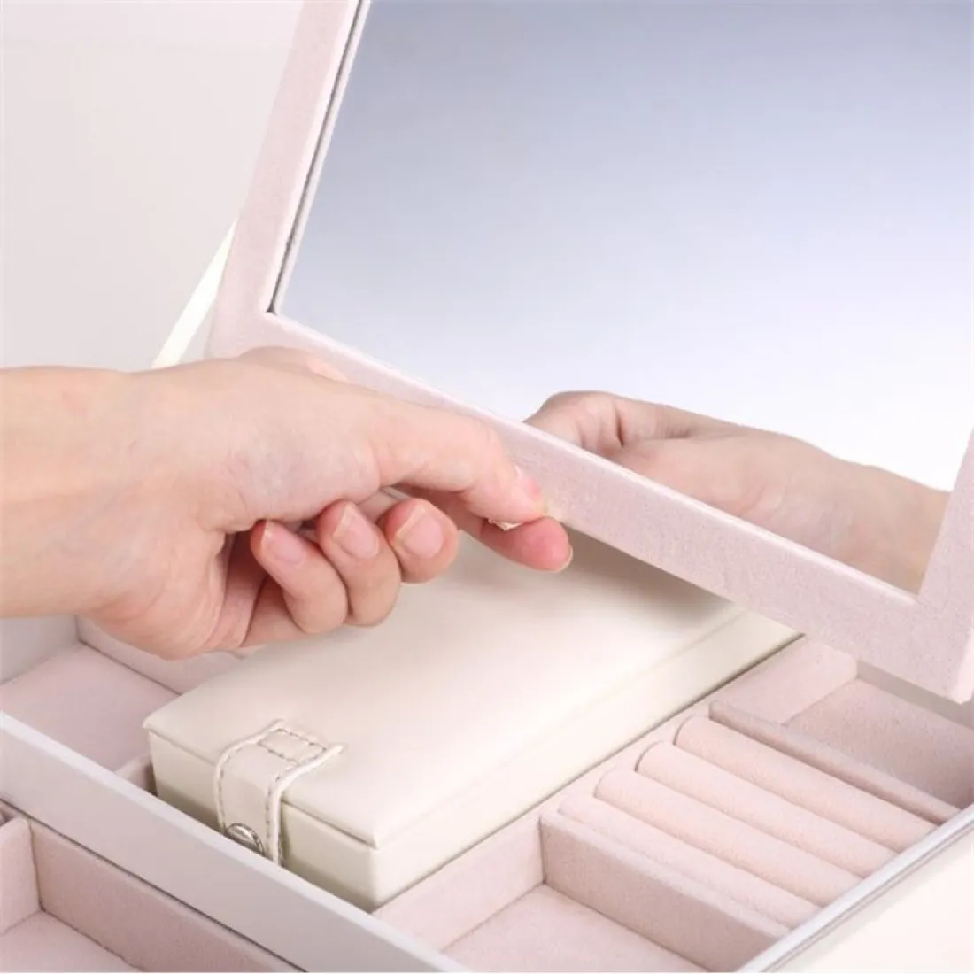 Šperkovnica so zrkadlom - biela