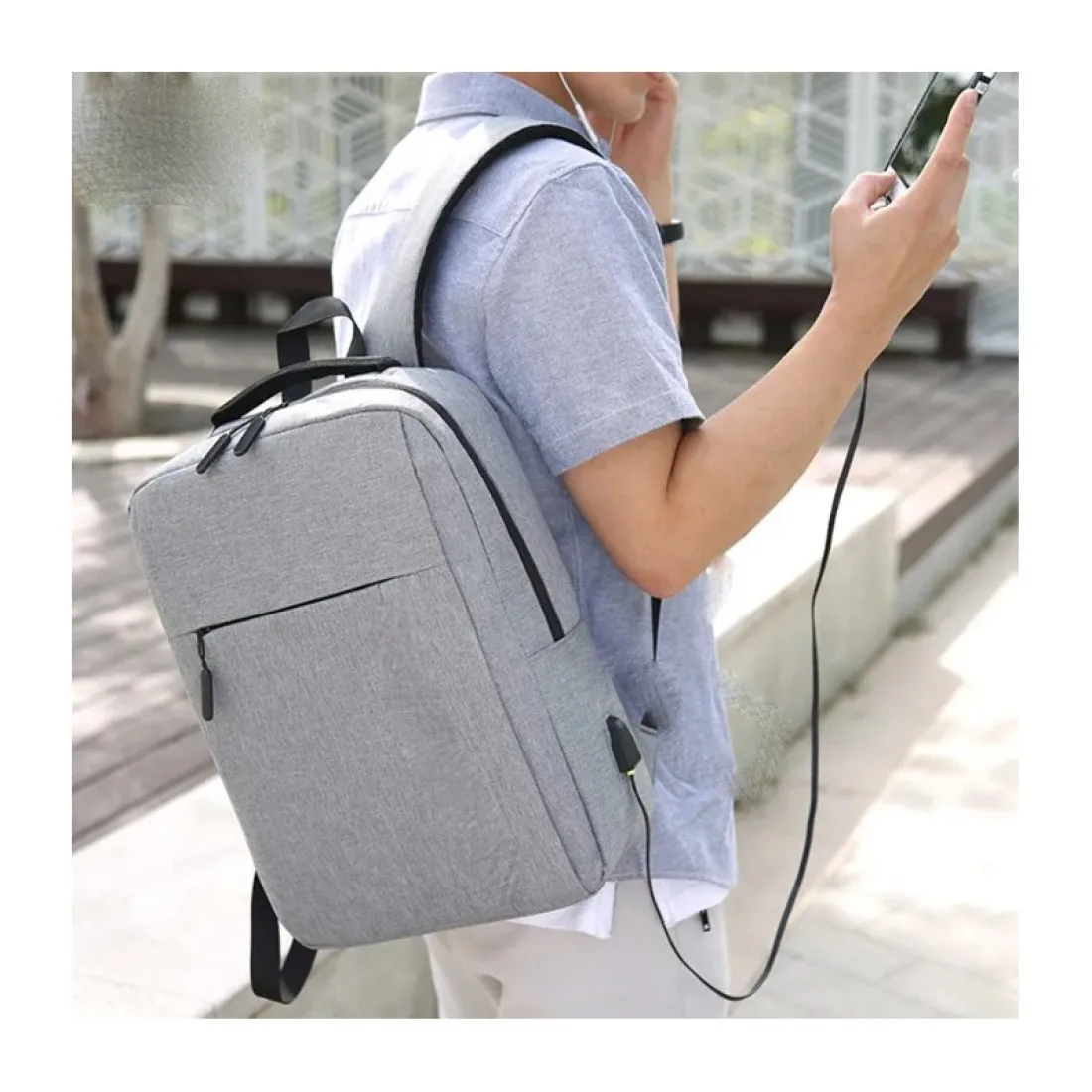 Sportovní batoh na notebook USB - šedý