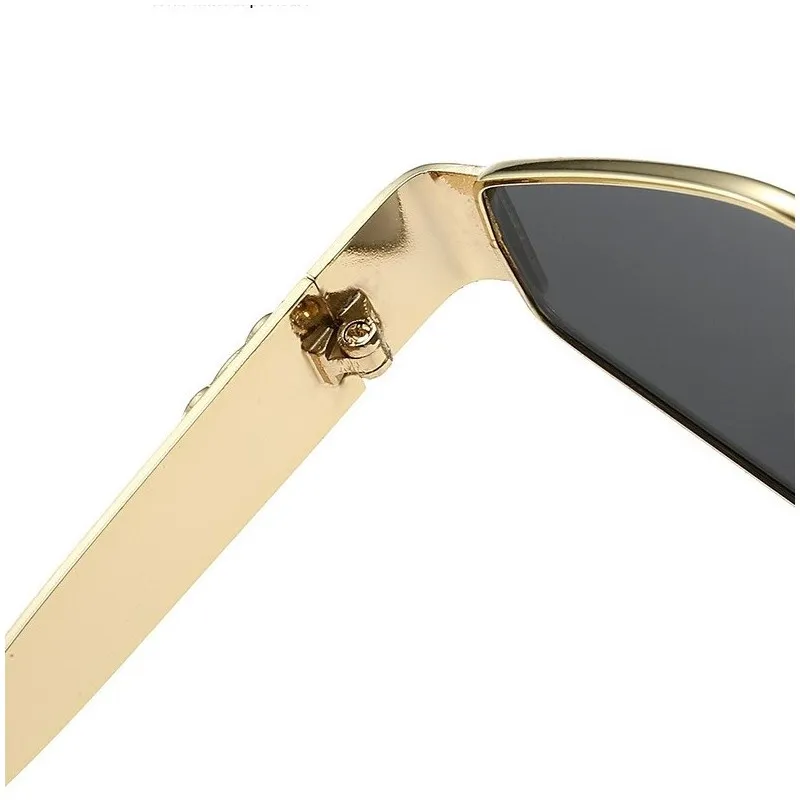 Zlaté slnečné okuliare moderného dizajnu