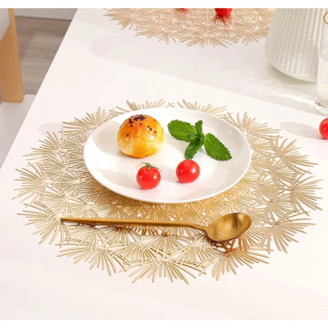 Prestieranie na stôl zlaté - 38 cm