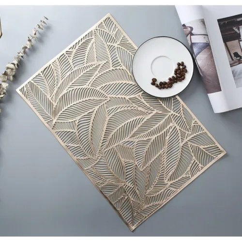 Prestieranie na stôl zlaté listy - 45x30 cm