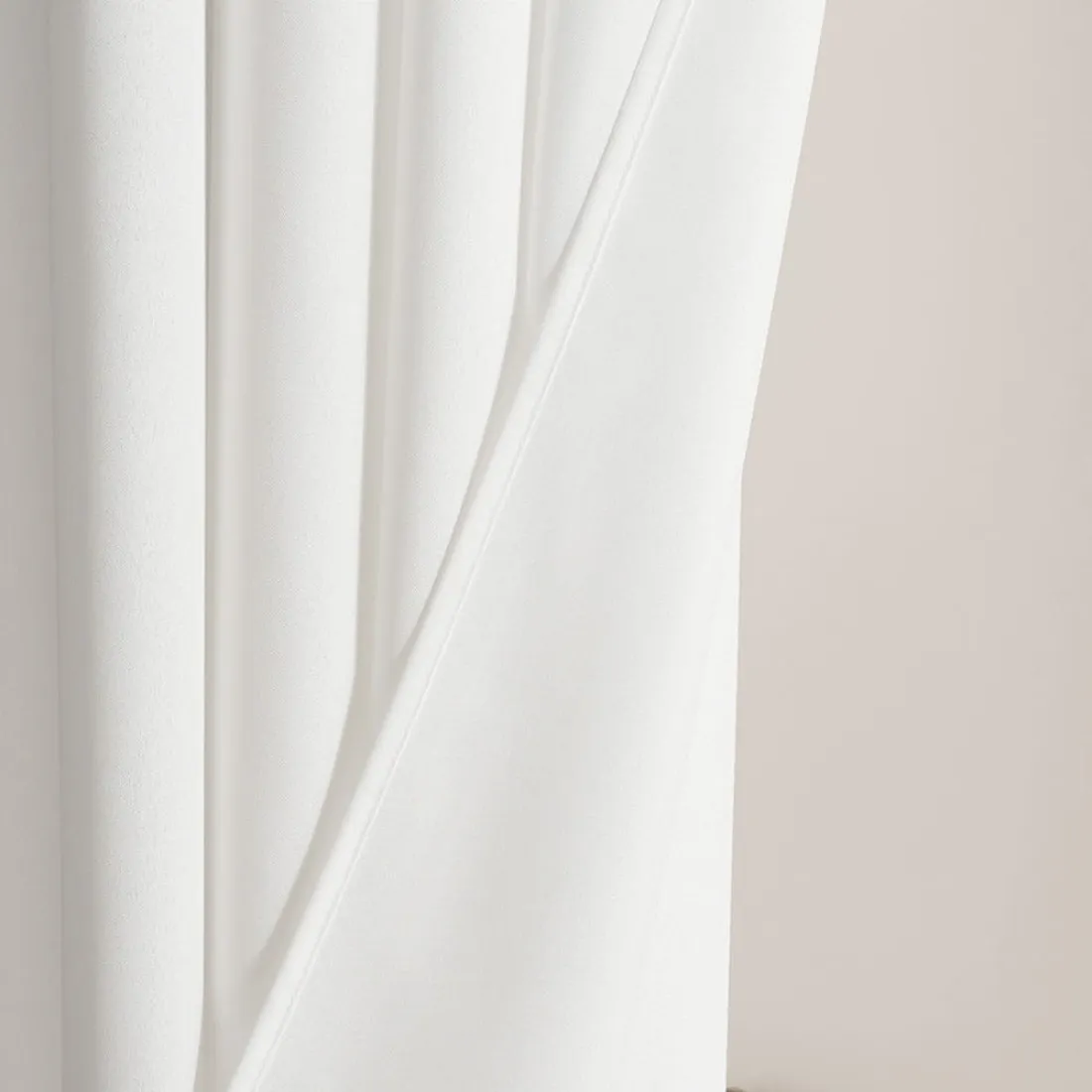 Záves Aura smotanový 140x260 cm - uchytenie strieborné dekoračné kolieska