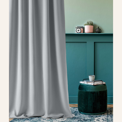 Záves Aura svetlosivá 140x260 cm - uchytenie strieborné dekoračné kolieska