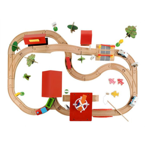 Drevená vláčiková dráha s heliportom 