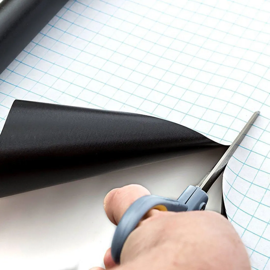 Nalepovacia tabuľa s kriedami