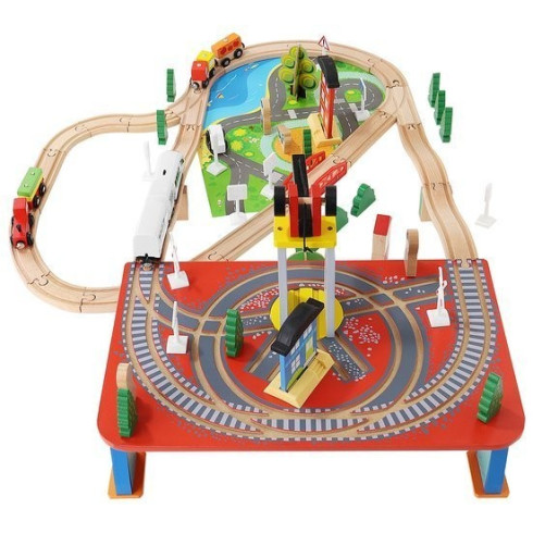 Dřevěná vláčková dráha na baterie