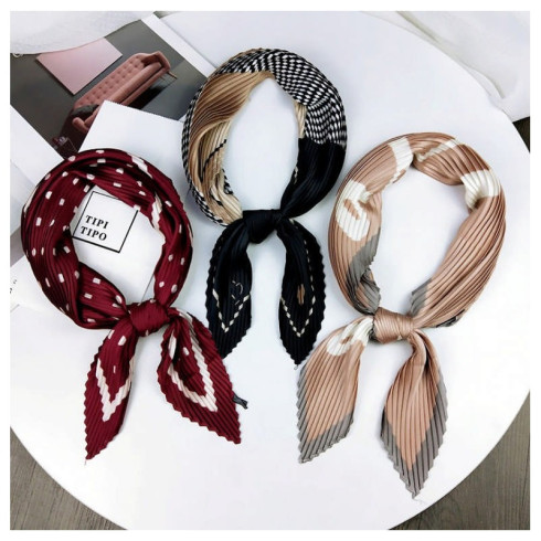 Elegantná šatka do vlasov - červená bodkatá