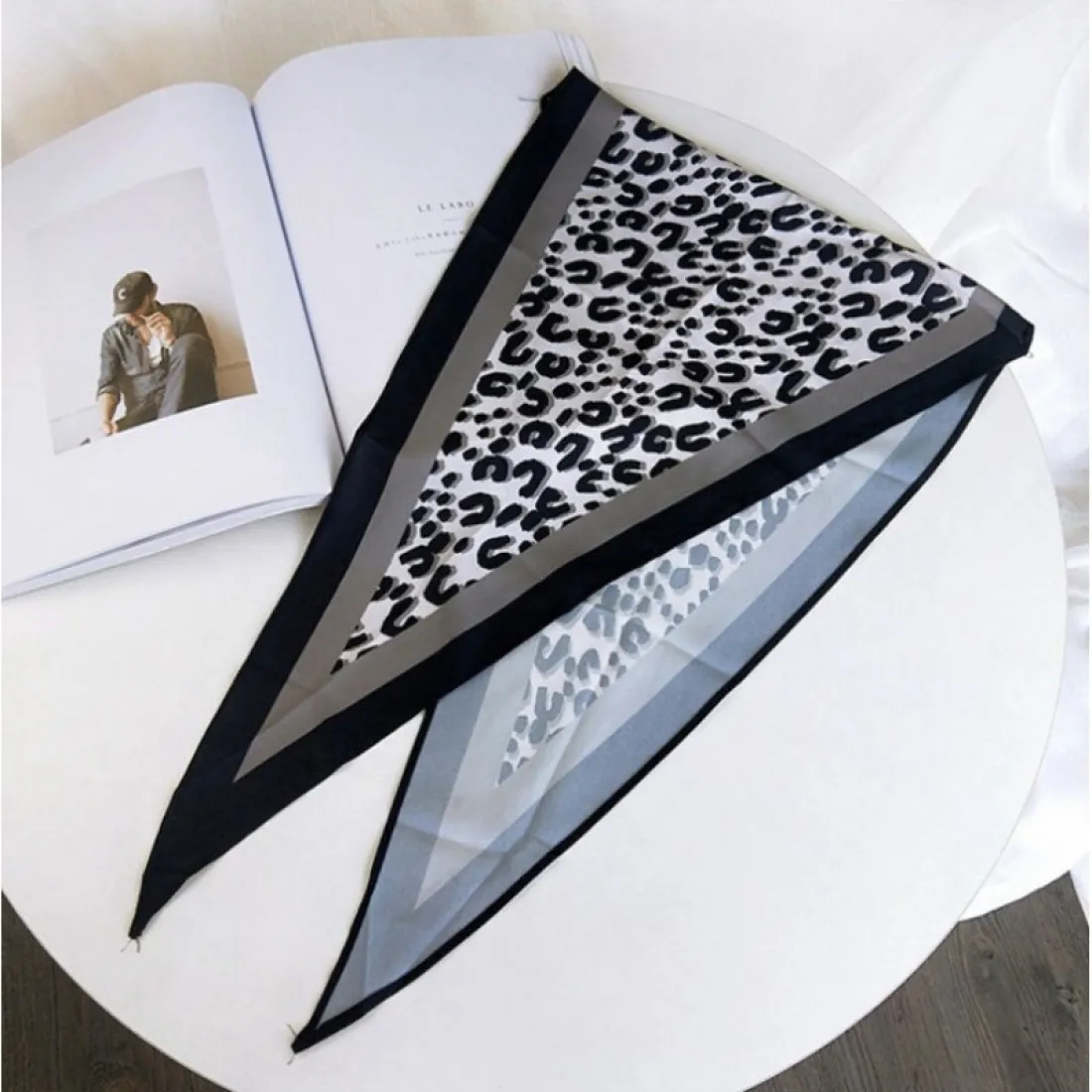 Elegantná šatka do vlasov Gepard - čierna