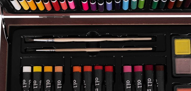 Maliarska sada v drevenom kufríku - 142 ks