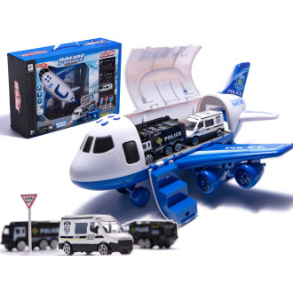 Policejní nákladní letadlo s auty a efekty