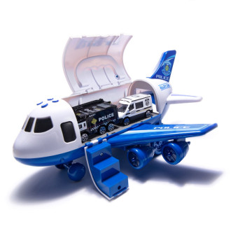 Policejní nákladní letadlo s auty a efekty