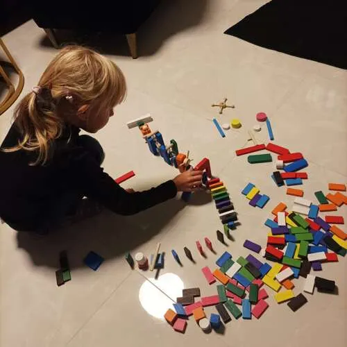 Dřevěné domino barevné, 360 ks