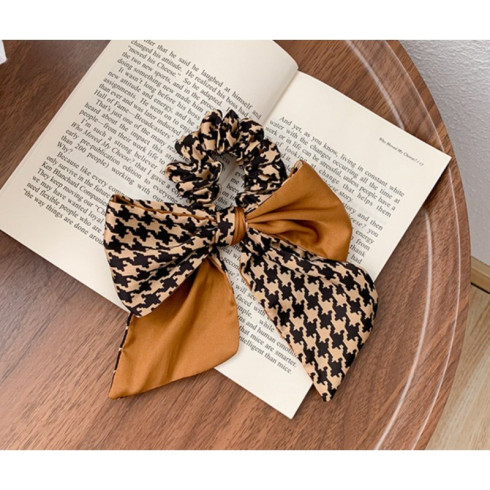 Elegantná gumička do vlasov - šatka hnedá