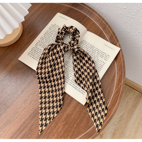 Gumička do vlasů se stuhou - vzor kohoutí stopa, béžová