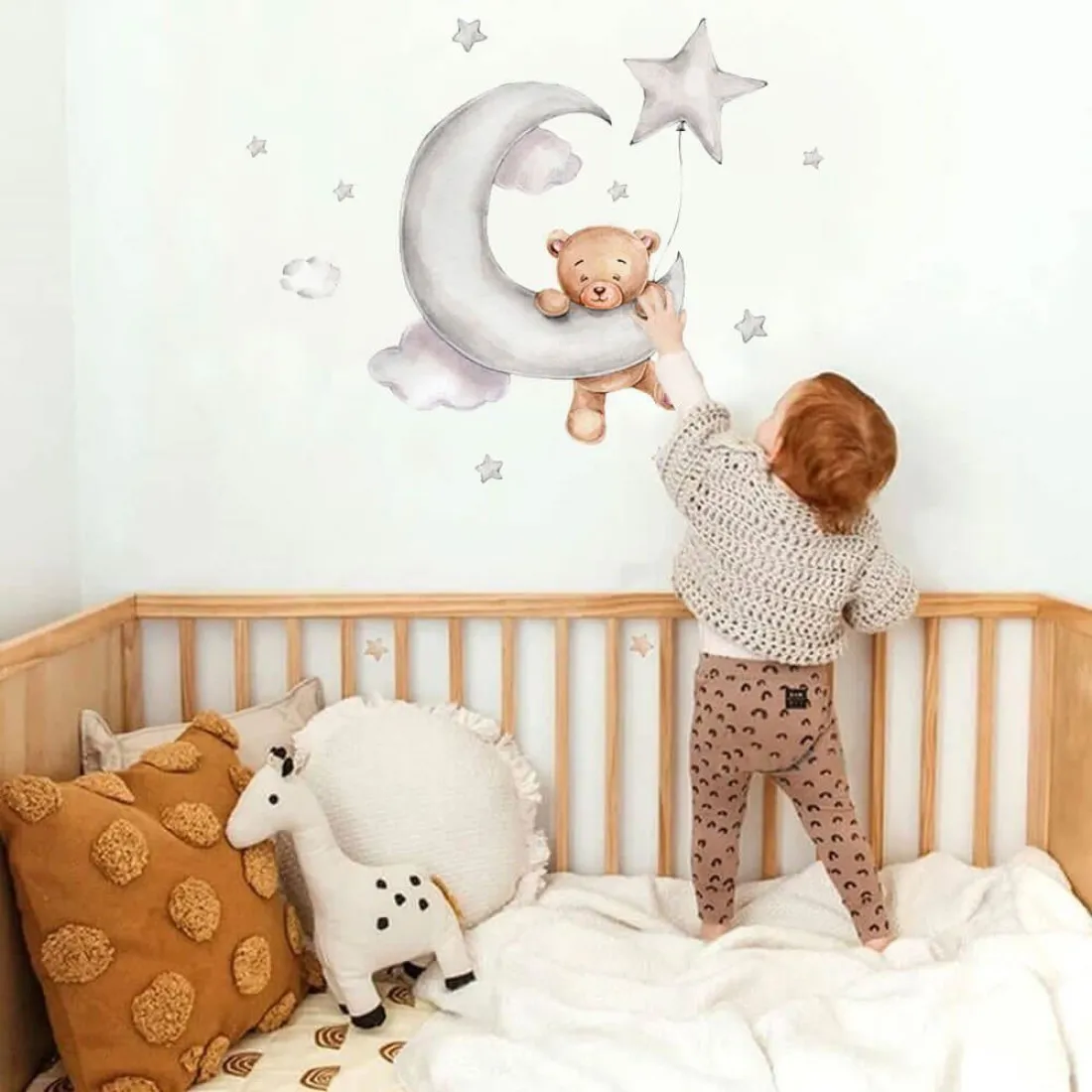 Samolepka na stenu - Medvedík na mesiaci