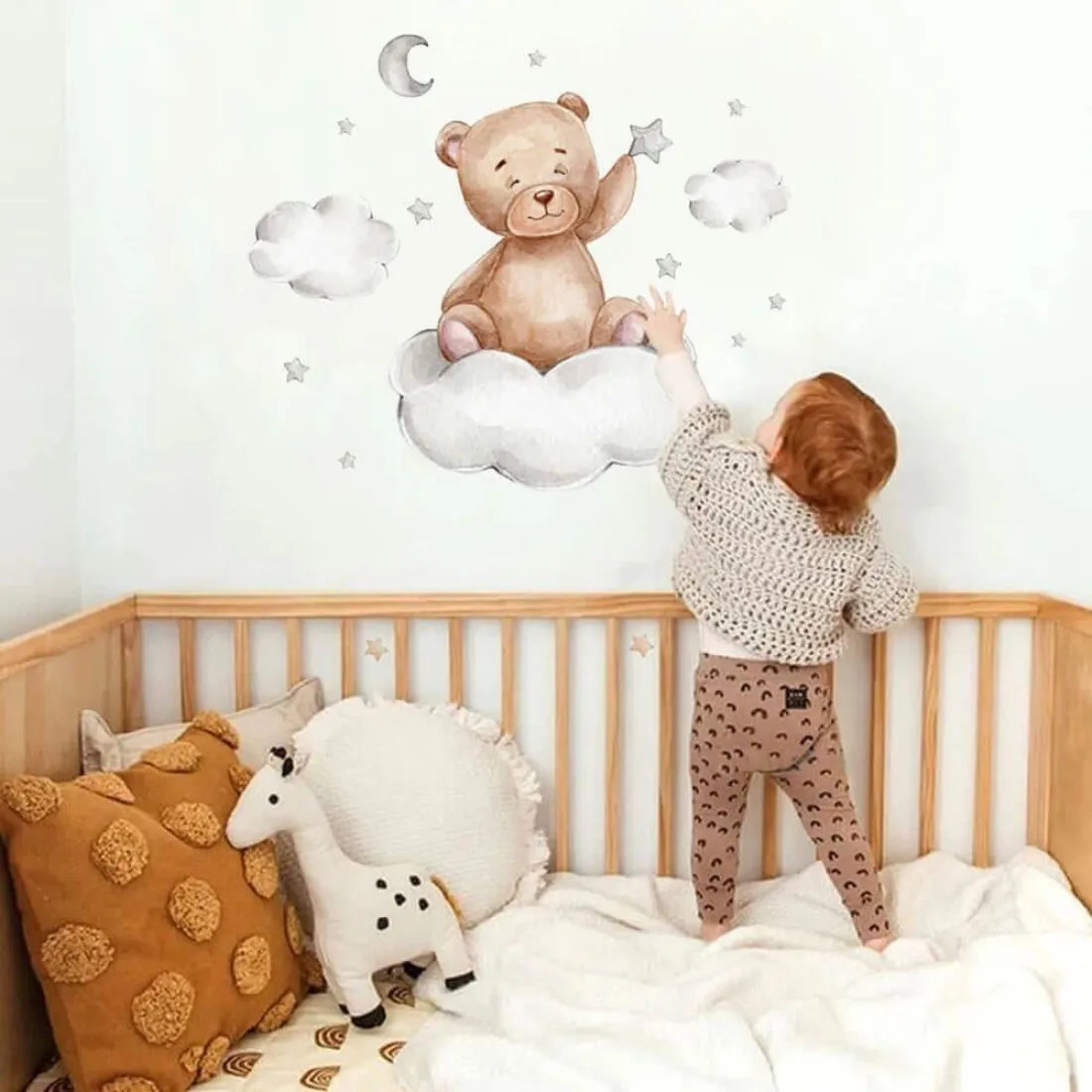 Samolepka na stenu - Medvedík na obláčiku