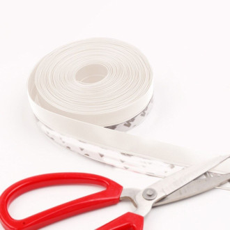 Tesniaca lišta do dverí - biela