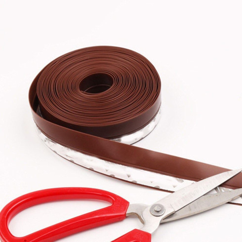 Tesniaca lišta do dverí - hnedá