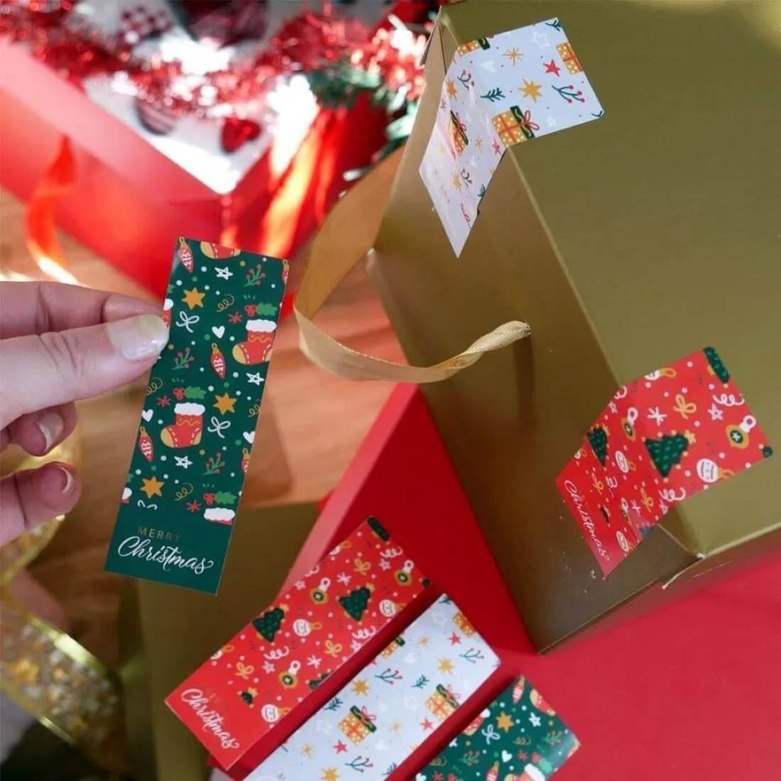 Vianočné samolepky na darčeky 90 ks