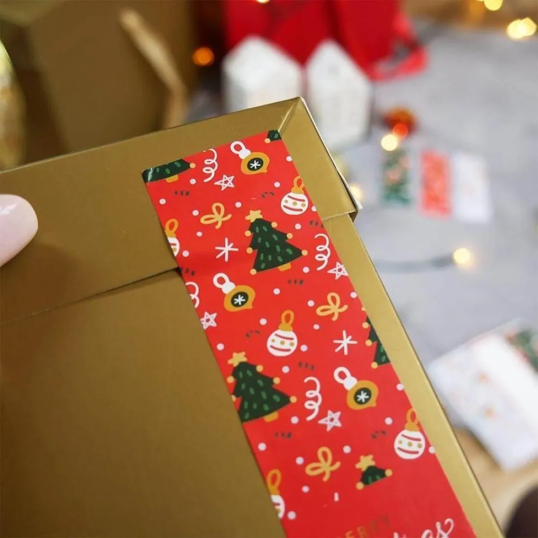 Vianočné samolepky na darčeky 90 ks