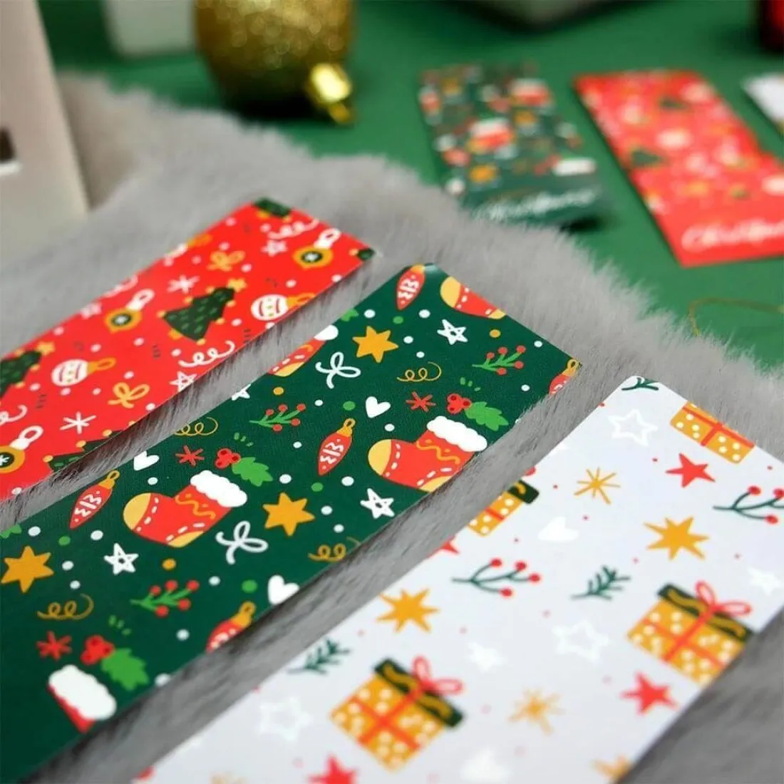 Vianočné samolepky na darčeky 90 ks