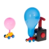 Zábavná detská hra s nafukovacími balónikmi - aerodynamická autoraketa - autičká
