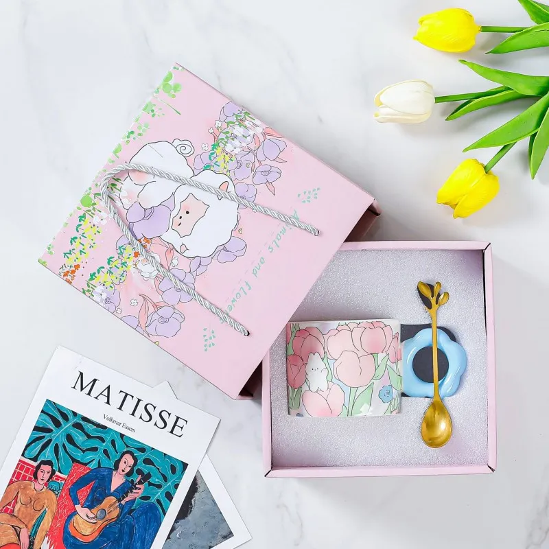 Keramický hrnček s lyžičkou v darčekovej krabici, 280 ml - žltý