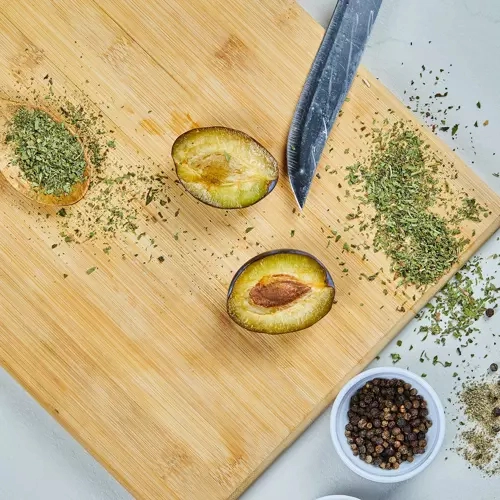 Sada bambusových desek na krájanie so stojanom 4 ks