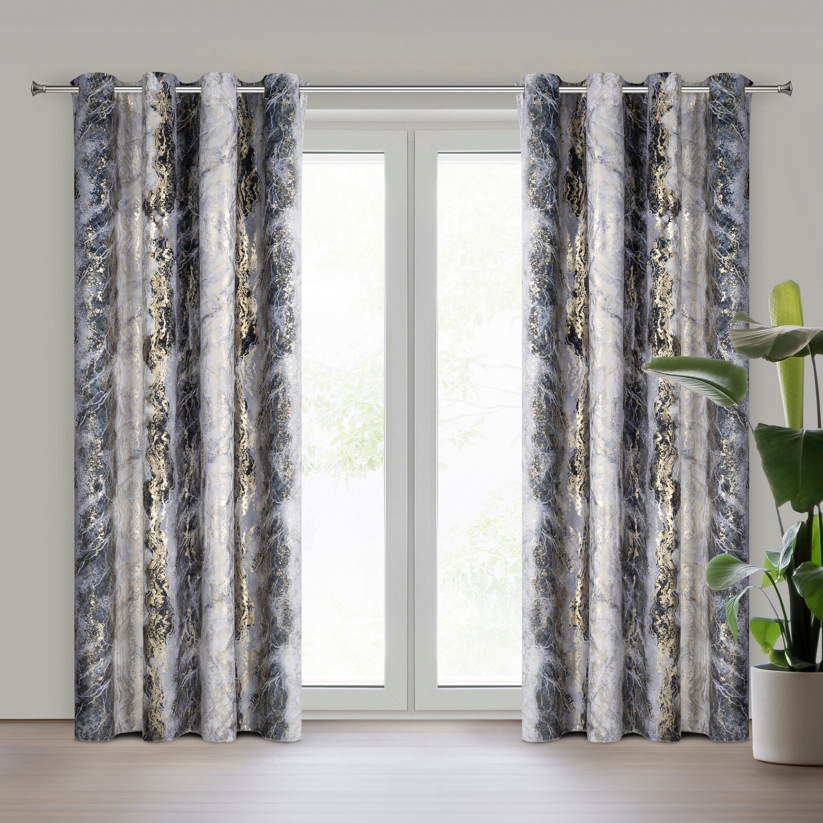 Záves 135x250 cm zamatový oceľový a šampanský na kovové krúžky SOFI